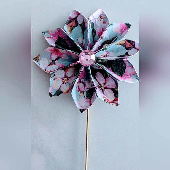 Grace Flower Lapel Pin - Picture 2 of 5